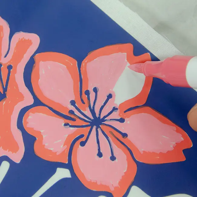 ファブリックペイント「桜」介護レクリエーション作成風景2