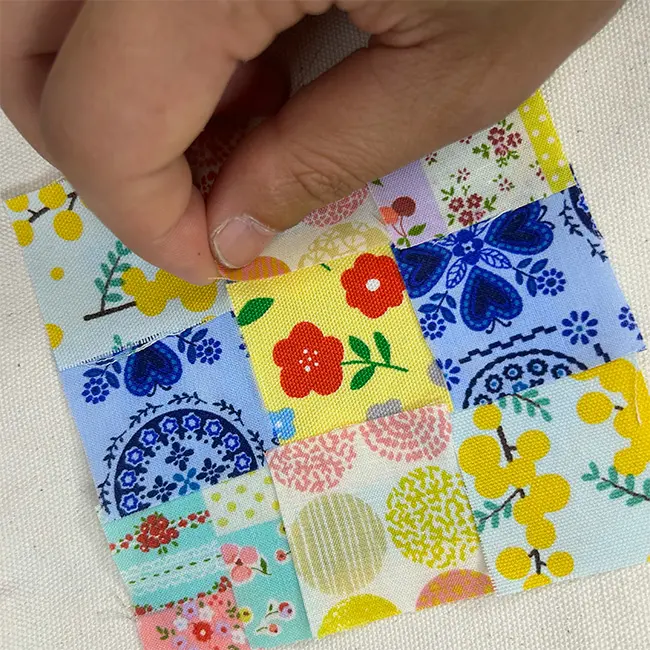 パッチワーク「トートバッグ」介護レクリエーション作成風景3