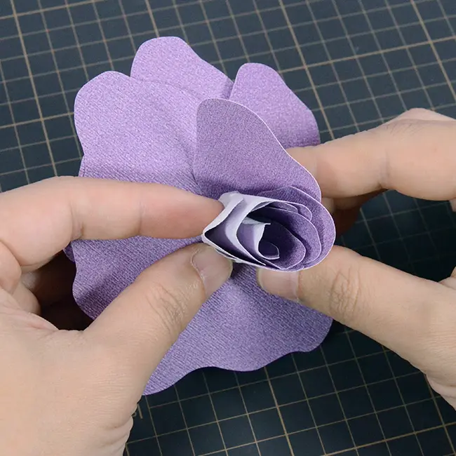 ペーパーアート「薔薇」 制作2